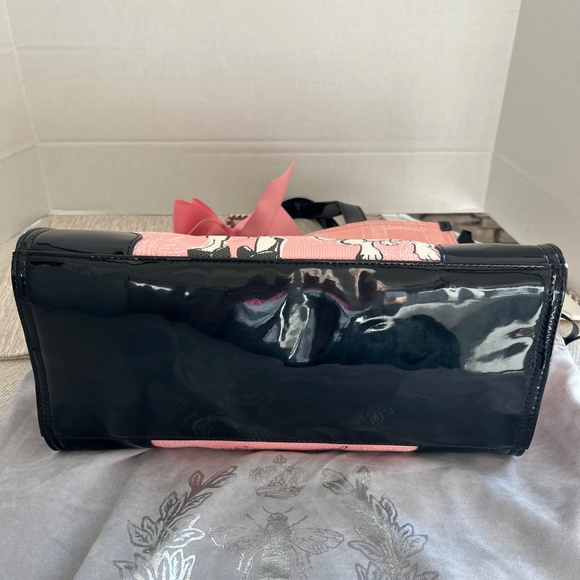 Fabulous Brighton’s My Flat In London Frenchie!!! - Picture 4 of 9